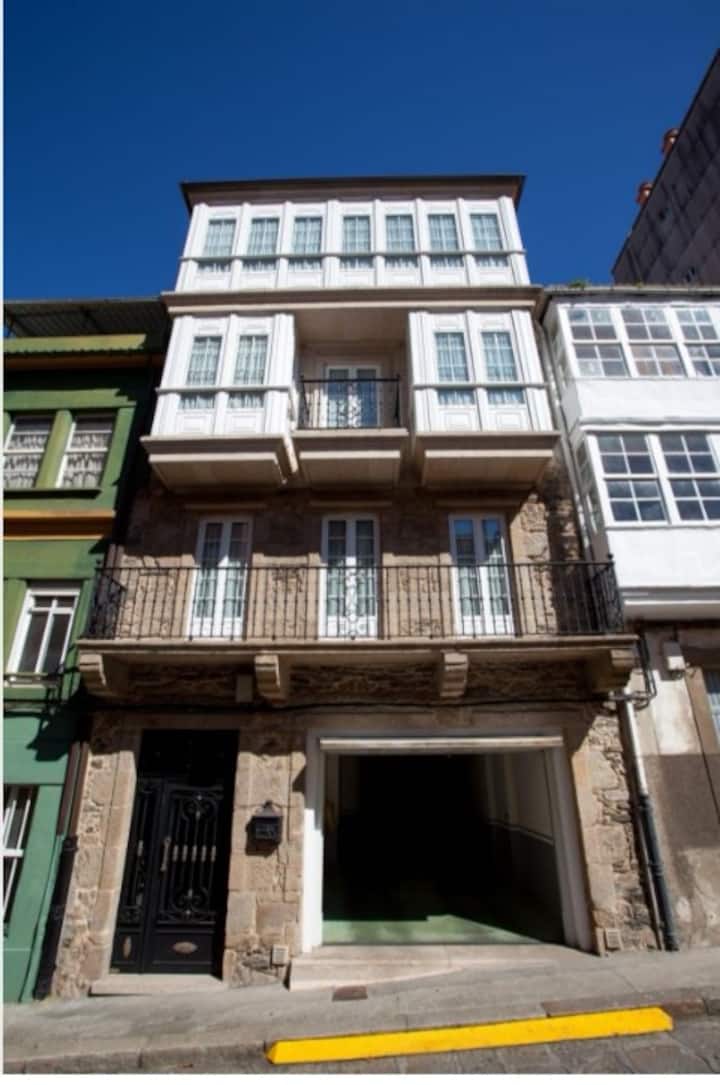 Precioso Edificio Historico Con Ascensor En Centro - Ferrol