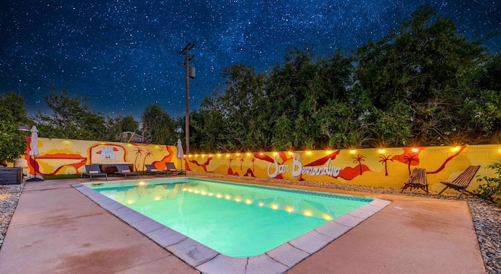 Complimentary Jacuzzi/pool Home Near Nos Center - San Bernardino, CA
