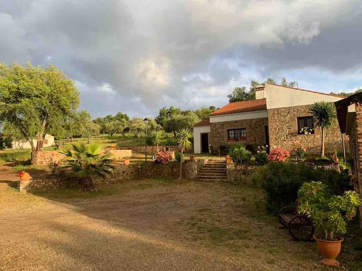Finca La Portilla Casa Rural Las Peñas En Aroche - Aroche