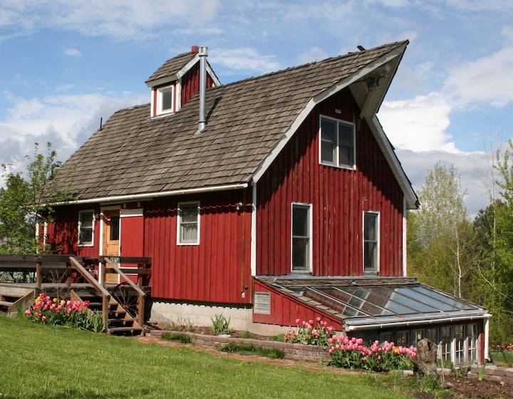 Peterson Barn Guesthouse - モスコー, ID