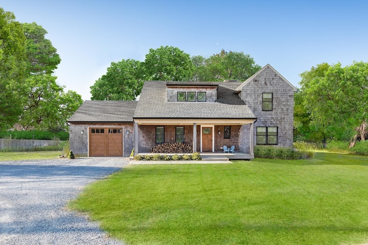 Beautiful Family Home, Walking Distance To Eh Town - East Hampton, NY