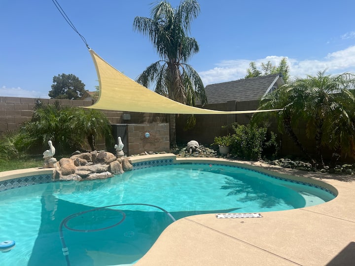 Desert Escape With Private Heated Pool & Backyard - Peoria, AZ