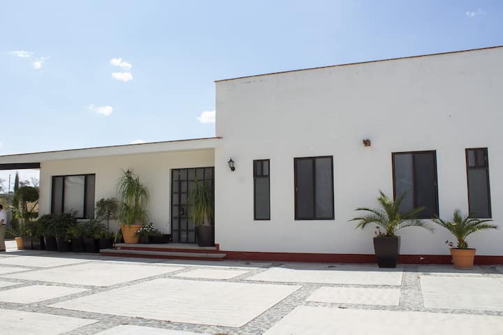 Casa Blanca Tequisquiapan, Qro. - テキスキアパン
