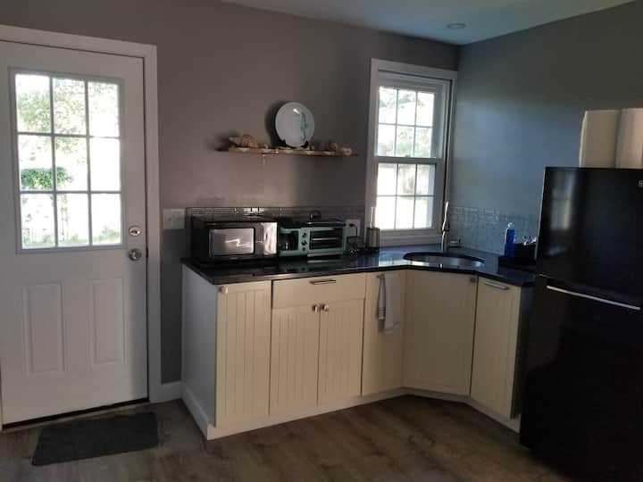 Brand New One Bedroom App. Wonderful For Couple - West Dennis Beach, MA