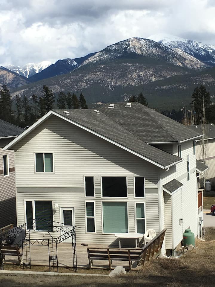 Calm And Recharge Before The Next Day! - Invermere