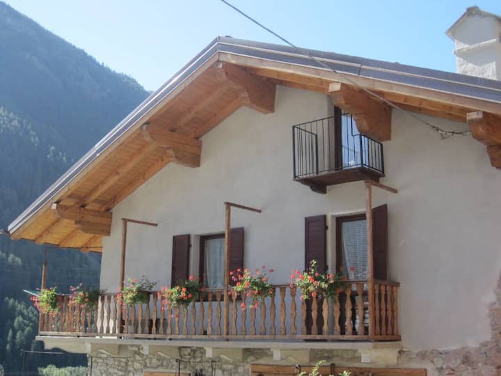 Alloggio Nel Borgo Di Valpelline - 12 Km Da Aosta - Étroubles