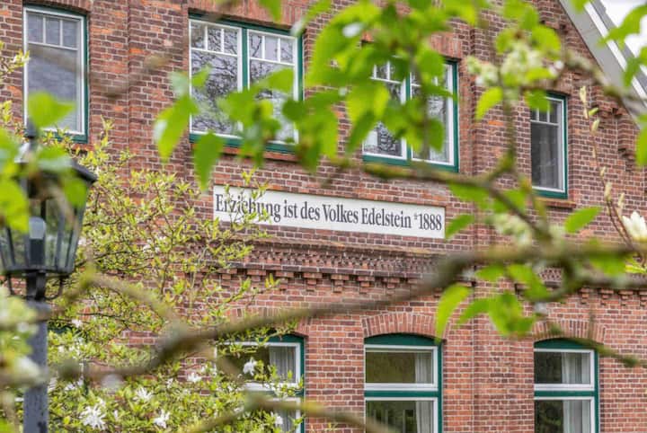 Fewo Ole School In Jork Mitten Im Alten Land - Neu Wulmstorf