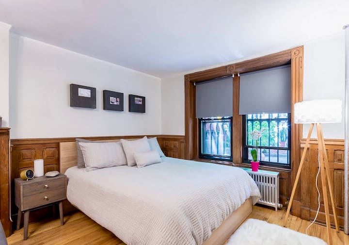 Studio.style.bedroom+private.bathroom+top.location - Red Hook, NY