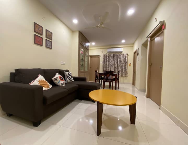 Cozy & Fully Furnished 2bhk. 200m From The Beach - 維薩喀巴坦