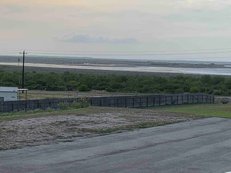 Choke Canyon State Park, Calliham airbnb, hotels and vacation rentals