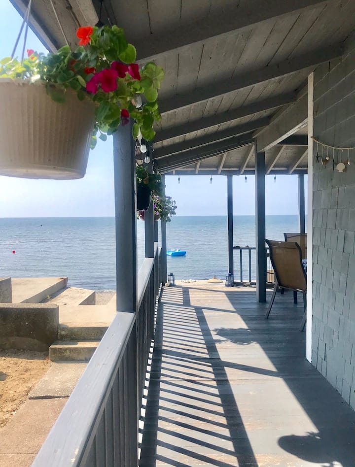 Beachfront Paradise- Come, Stay, Relax! - Milford, CT