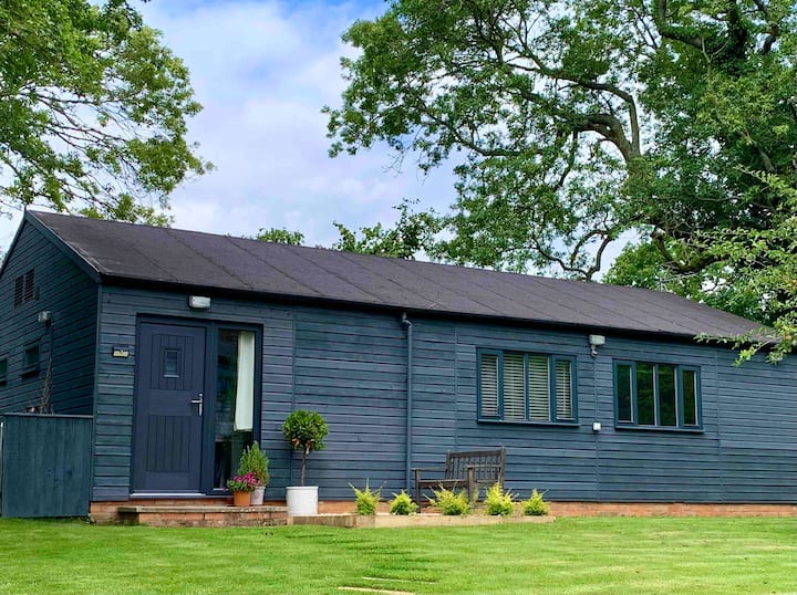Spacious Annexe With Two Bedrooms In A Rural Spot - Berkshire