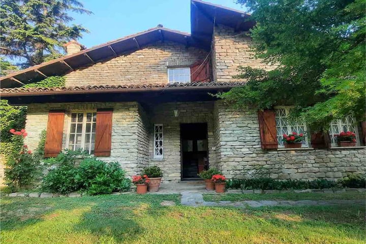 Villa In Langa - Piedmont