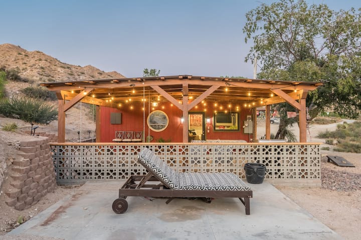 Joshua Tree / Palm Springs Sunray Ranch Cabin - Morongo Valley, CA