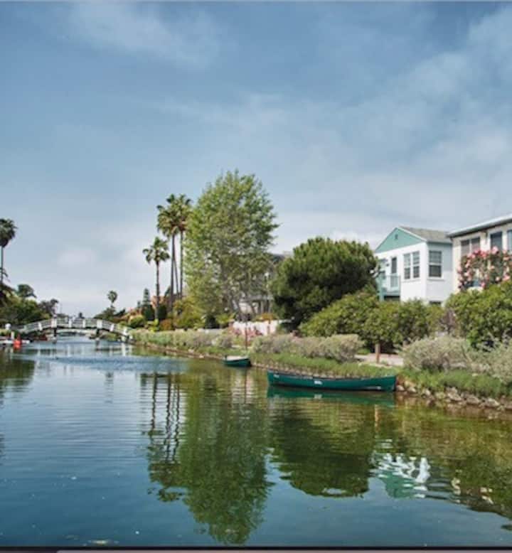 Work From Home In Venice Beach On  The Canals! - Santa Monica, CA