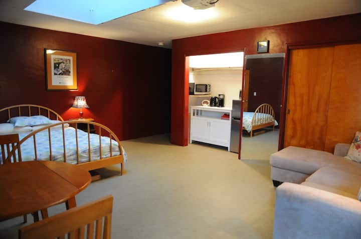 Sweet Downtown Arcata Suite - Humboldt County, CA