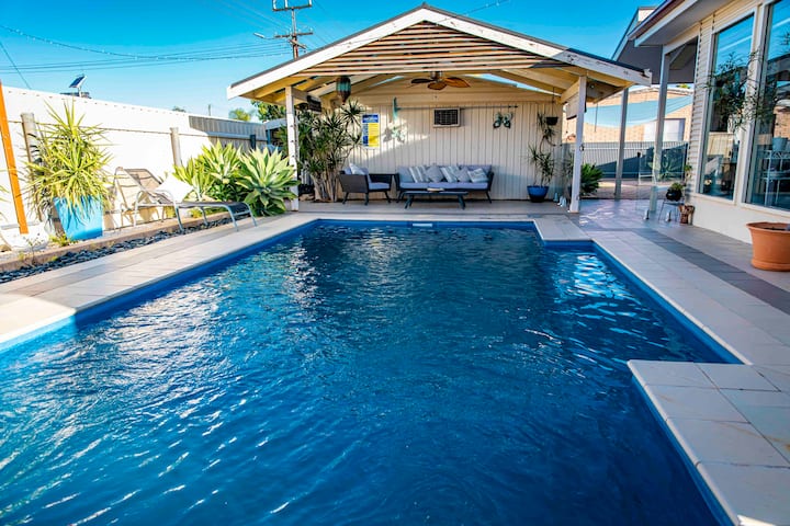 Resort On Morgan - Entertainers Paradise | Stunning Pool | Pet & Family Friendly - Broken Hill