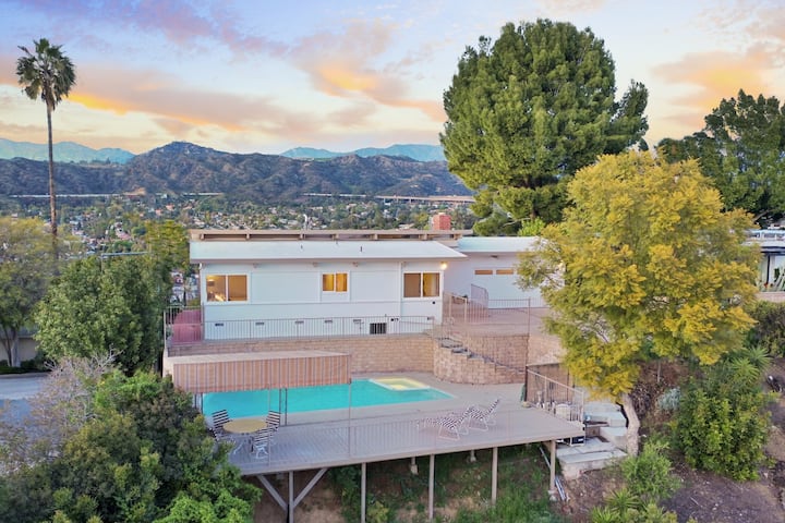Hawkwind Midcentury View & Pool - Pasadena, CA