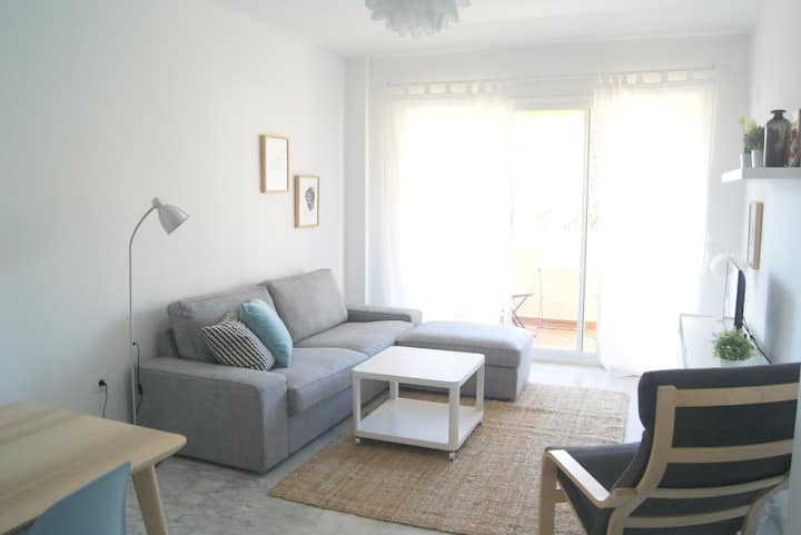 Lovely Flat With All Comforts _ Vft/se/00916 - Gines