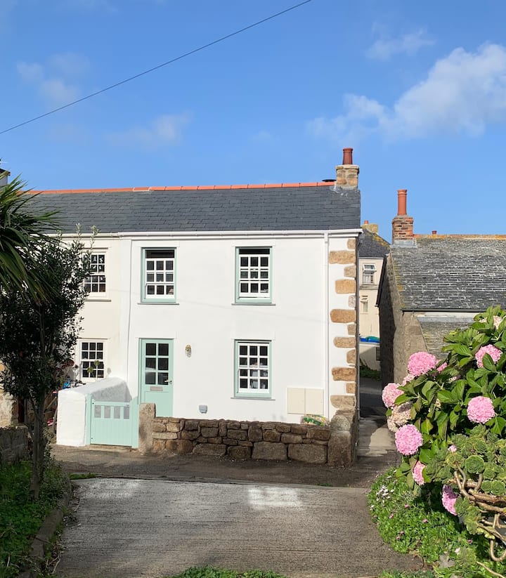 Charlie's Cottage - Isles of Scilly