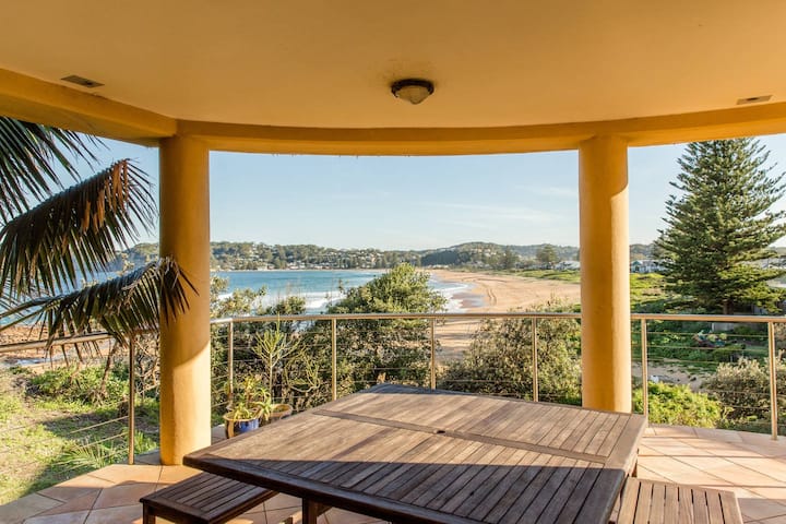 The Breakers - Family Beach Front Home - Terrigal