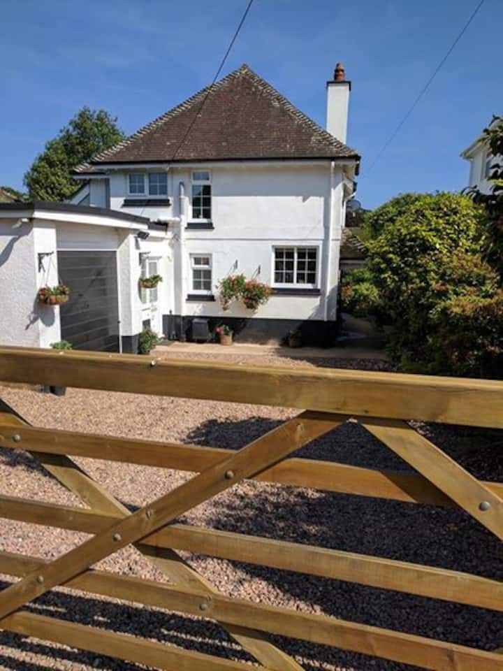 Annexe With En-suite & Private Entrance,  Sidmouth - 시드머스