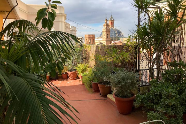 Open Plan Rooftop Apartment With Garden - スペイン バレンシア