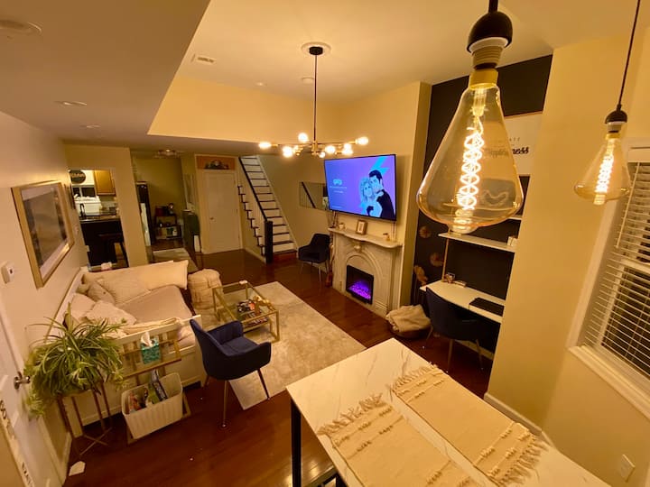 2 Bedroom Suite W/daybed, Kitchen & 2workspaces Ac - Logan Square - Philadelphia