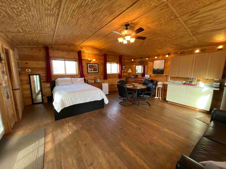 Comfy Cozy Guest Suite With Private Entrance - Denver