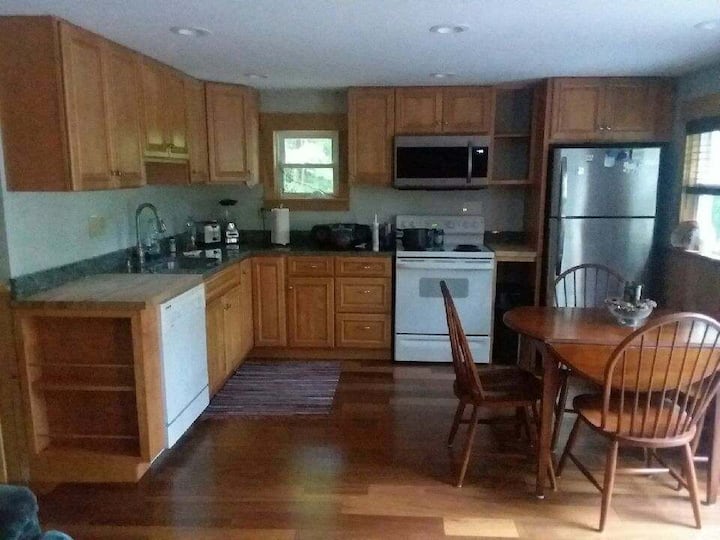 Cozy Newly Renovated 3 Bedroom Lake Access Home - Moultonborough, NH