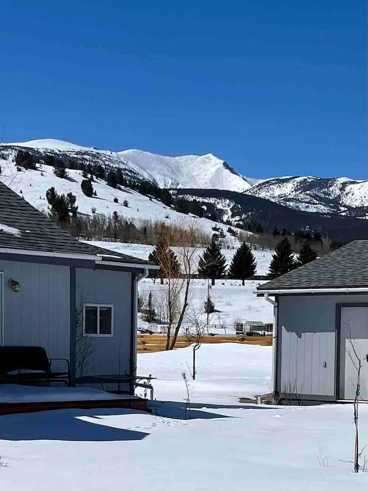 Cozy Mountain View Home Close To Town - Butte, MT