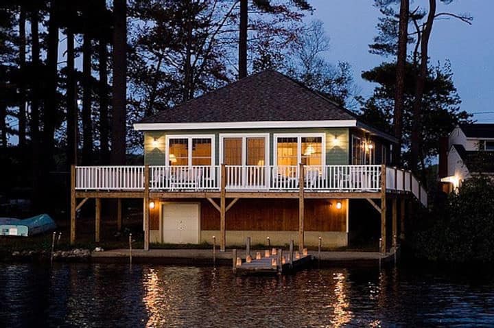 Johnson Point Cottages-“summer Breeze” Lakefront! - ロンドンデリー, NH