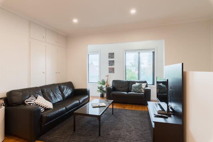 Large Glenelg Apartment - Quiet, Close - Elevation - Adelaide