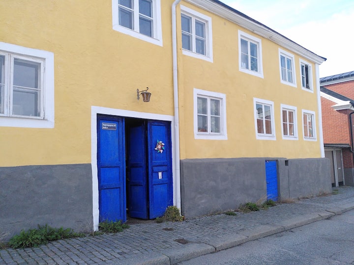 Ett Historiskt Packhus Med Badkar Och Pentry - Karlshamn