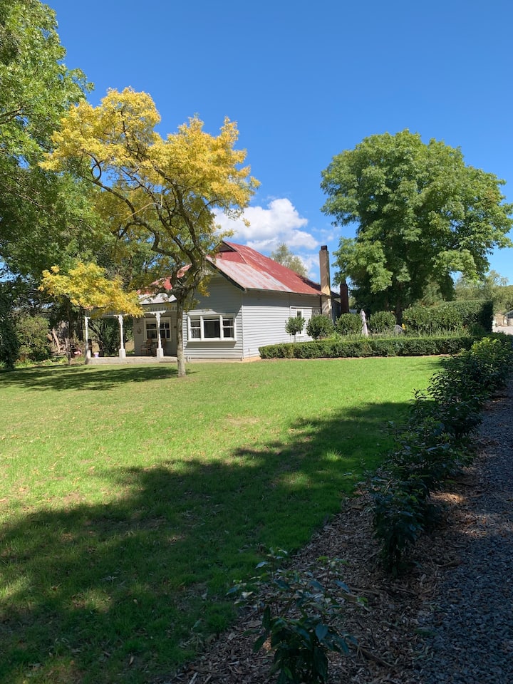 Farm Stay In Gorgeous 3br Home In Hepburn Shire - Creswick