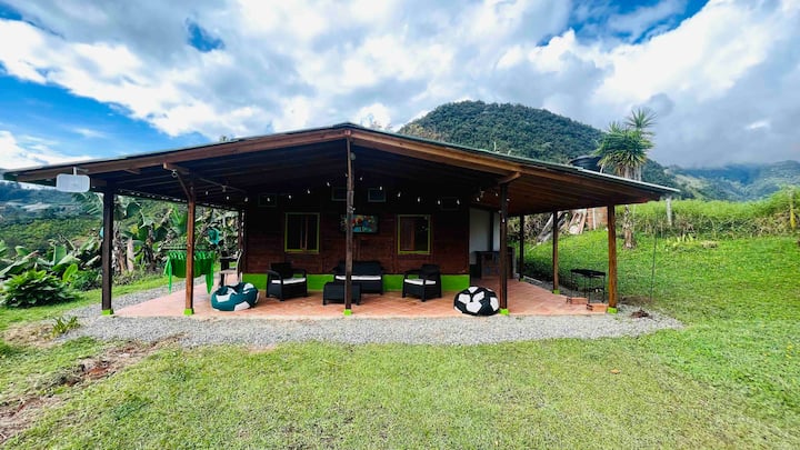 Cabaña La María 
Jardín Antioquia - Andes