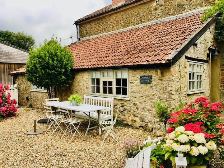 Lavender Cottage, Mosterton, Beaminster, Dorset. - クルーカーン