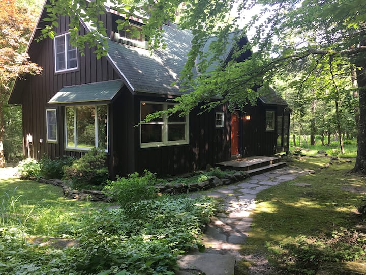 Pet Friendly Cabin Doh-ray Up  @ 1500 Ft - State of New York