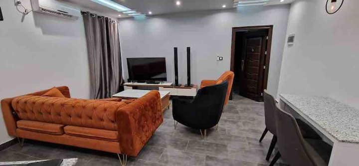 Superbe Appartement, Paisible, Cadre De Vie Idéal Pour Vos Séjours... - Conakry