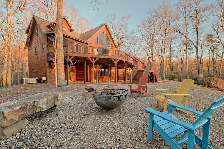 **Sunsets In The Woods Cabin! Come Relax!** - Nottely Lake, GA