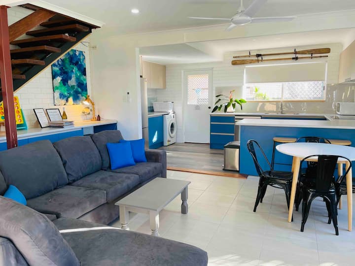 Unit 150m From Water Front. Shop Access. Air Con. - Bribie Island