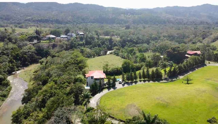 Villa Renata 1er. Nivel - Rio Al Lado - Jarabacoa