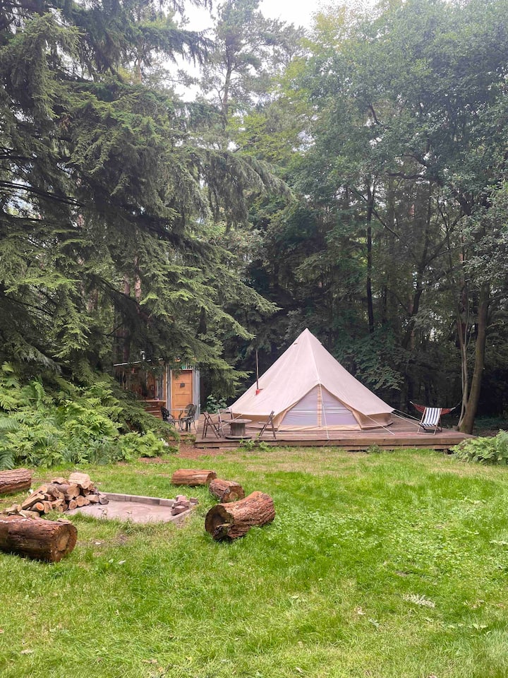 Bell Tent In Secluded Woodland, Fire Pit, Glamping - セブノークス