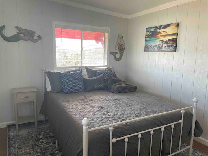 Delightful 2 Bedroom Ranch Cabin “Mermaid Cabin” - Tombstone, AZ