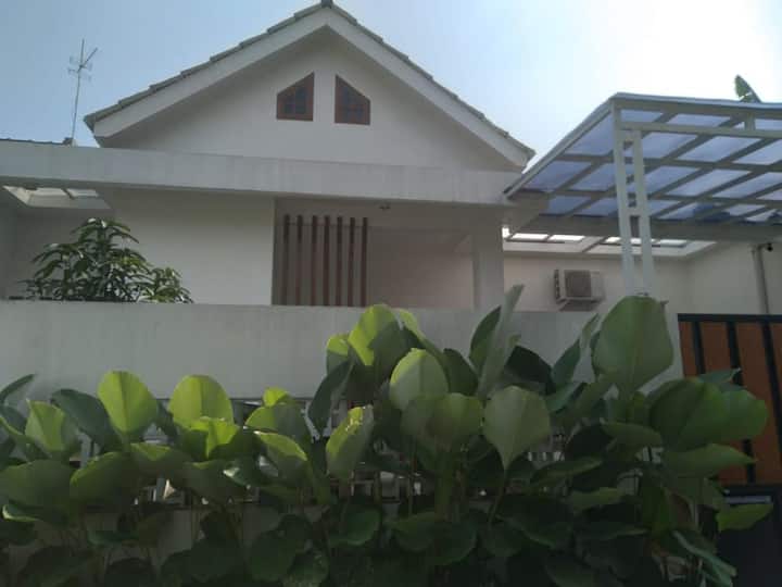 Home Space In Mertoyudan Magelang,jawa Tengah - Bromo