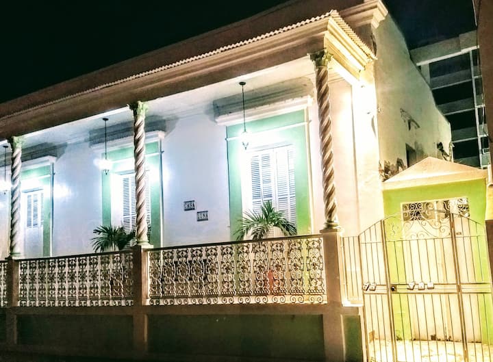 Casa Luna (Full House) A Pasos Del Antiguo Casino - Ponce