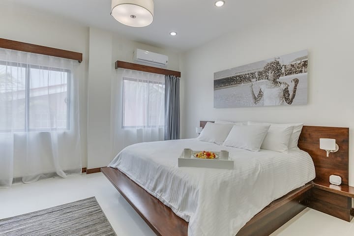 1-bedroom Beach Suite At The Ellysian - Placencia
