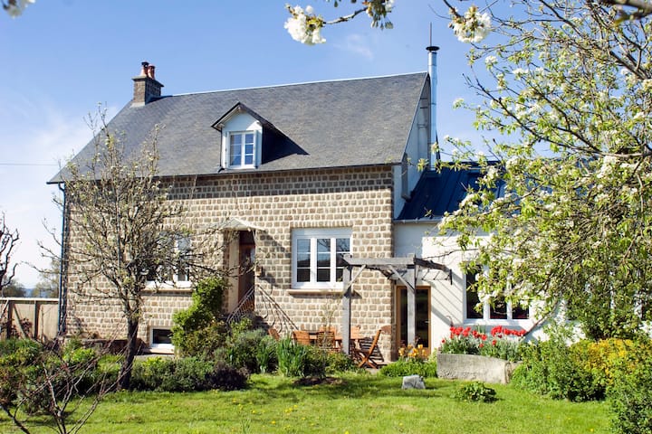 3 To 4 Person Room In Quiet B&b, Organic Meals 45 Minutes From The Mt St Michel - Manche