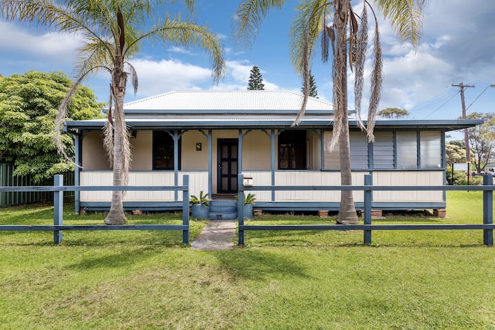 Old Bar Cottage, Top Notch - Taree