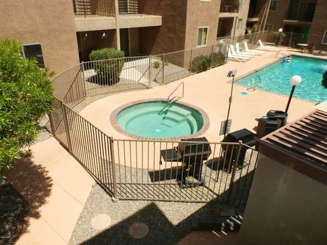 Clean 2 Room-2 Full Bath Condo. Great Location - Lake Havasu City, AZ